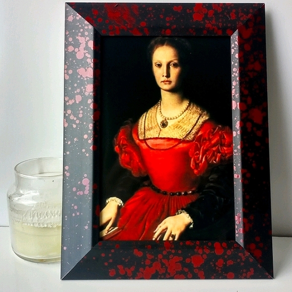 Serial Killer Elizabeth Bathory Gothic Oddity Queen Horror Bloody Gore Framed - Picture 6 of 8